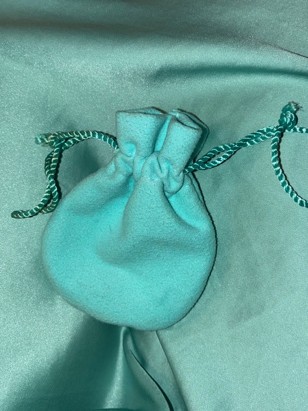 Tiffany & Co. Ziegfield Collection Silver Pearl Drop Earrings with Pouch - Picture 2 of 6